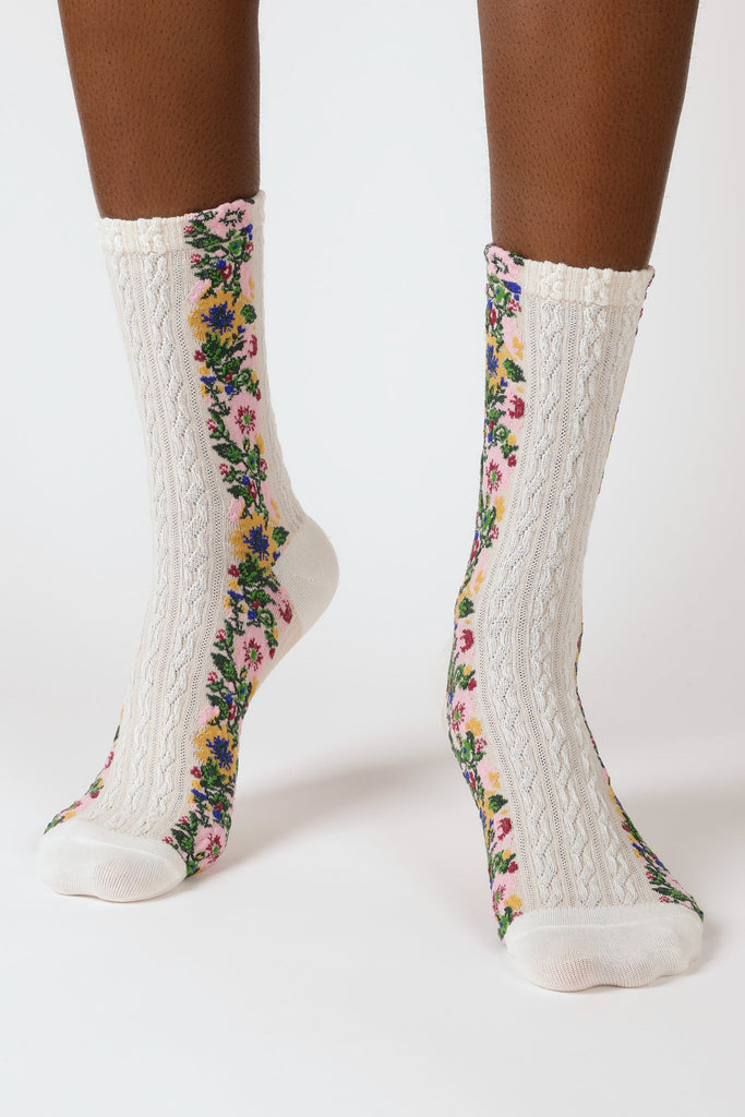 White textured floral strip socks_2