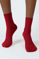 Burgundy classic ribbed socks_2