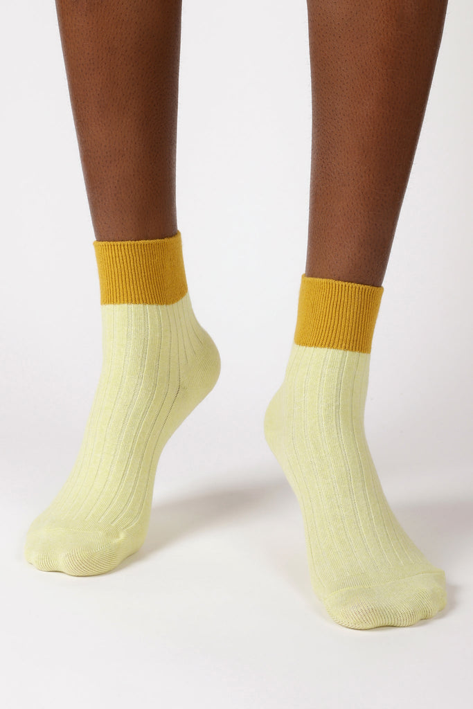 Lime and mustard candy colourblock socks_2