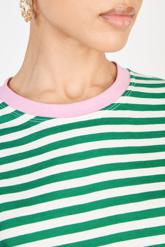 Green striped pink collar tee_4