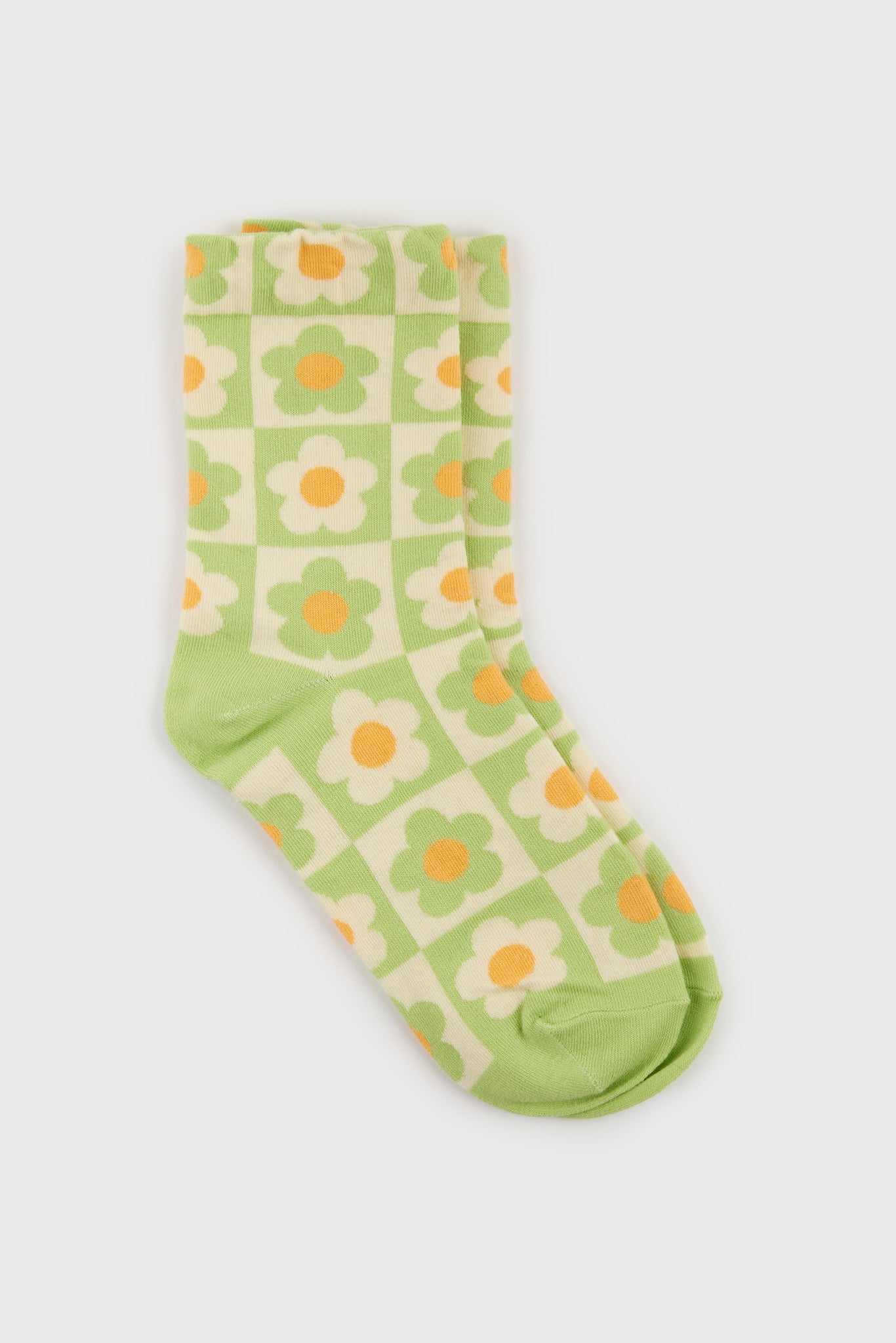 Green daisy checkered socks