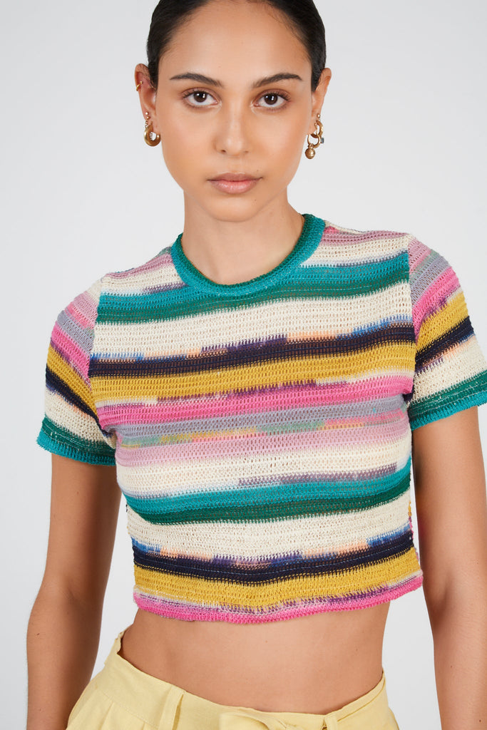 Green rainbow striped cropped tee_2