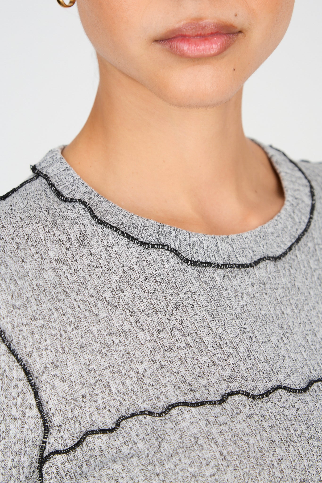Grey and black horizontal trim long sleeved top_4
