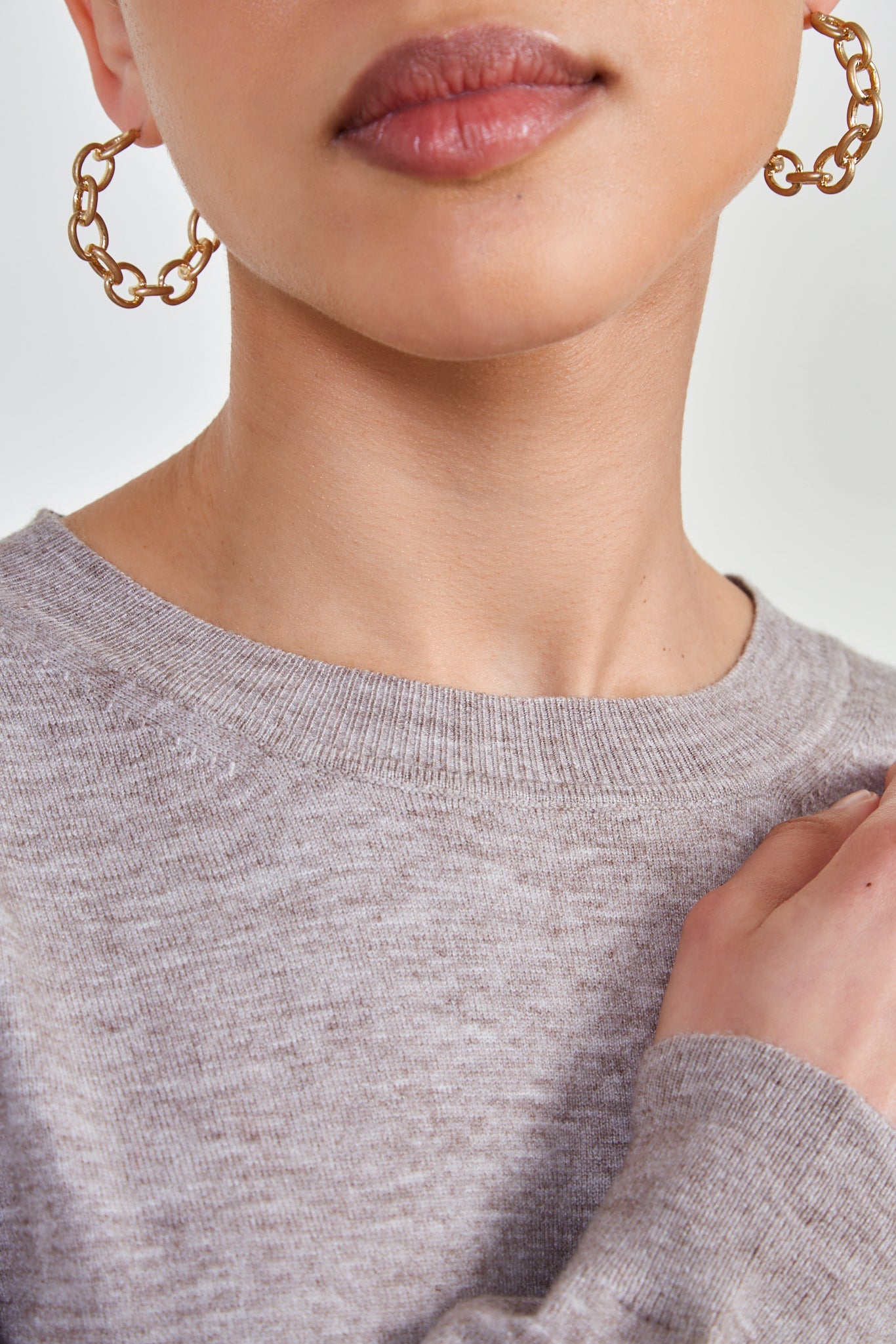 Heather beige cashmere blend crew neck jumper_4