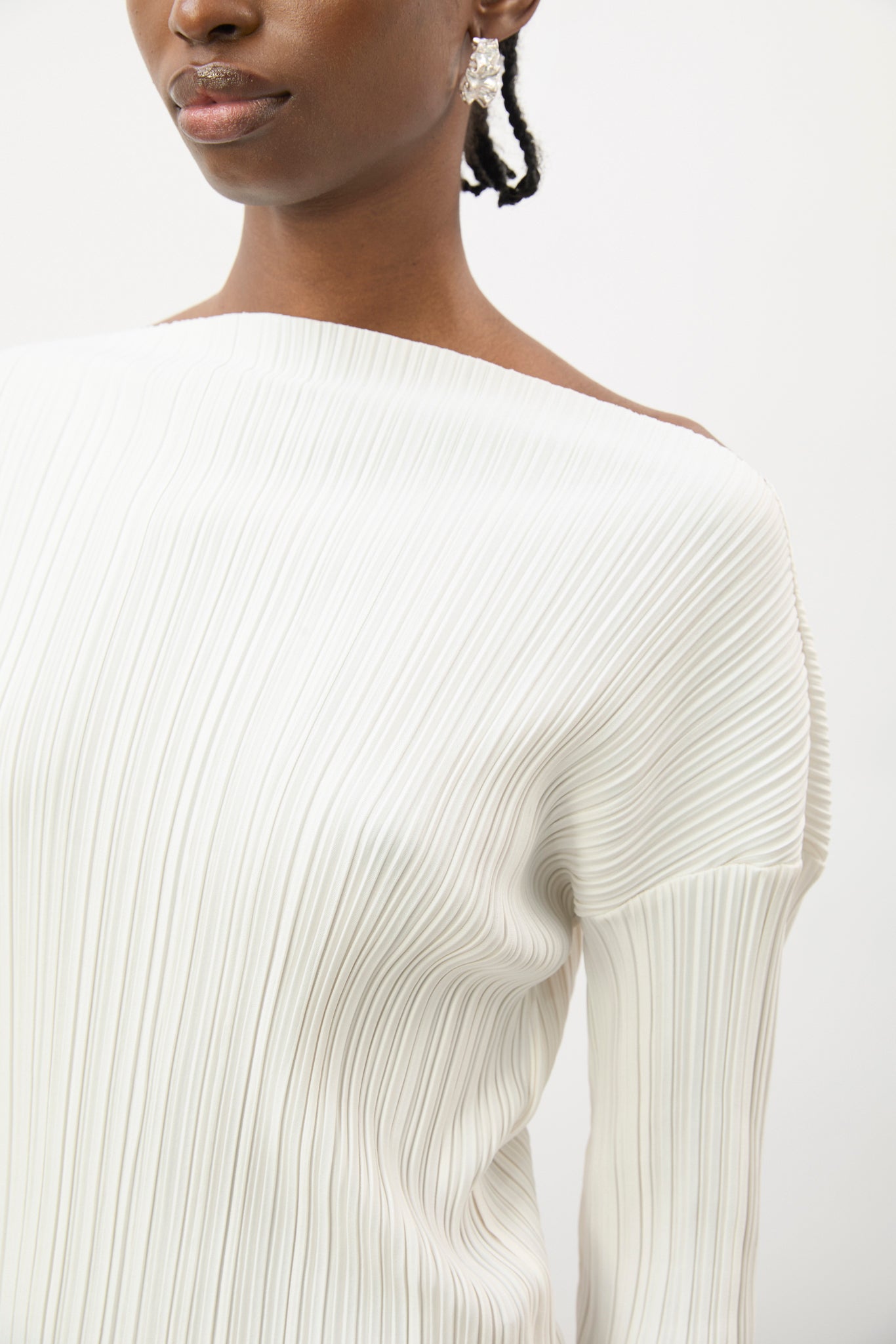 Ivory pleat ribbed wide neck top_3