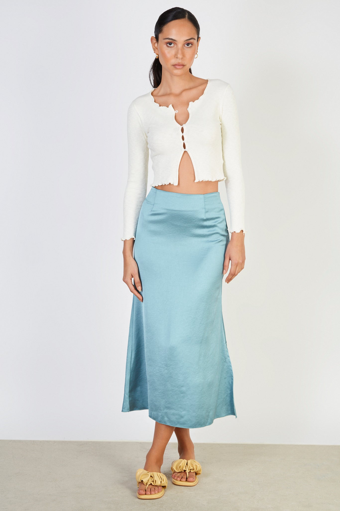 Ivory ribbed ruffle trim button front top_4