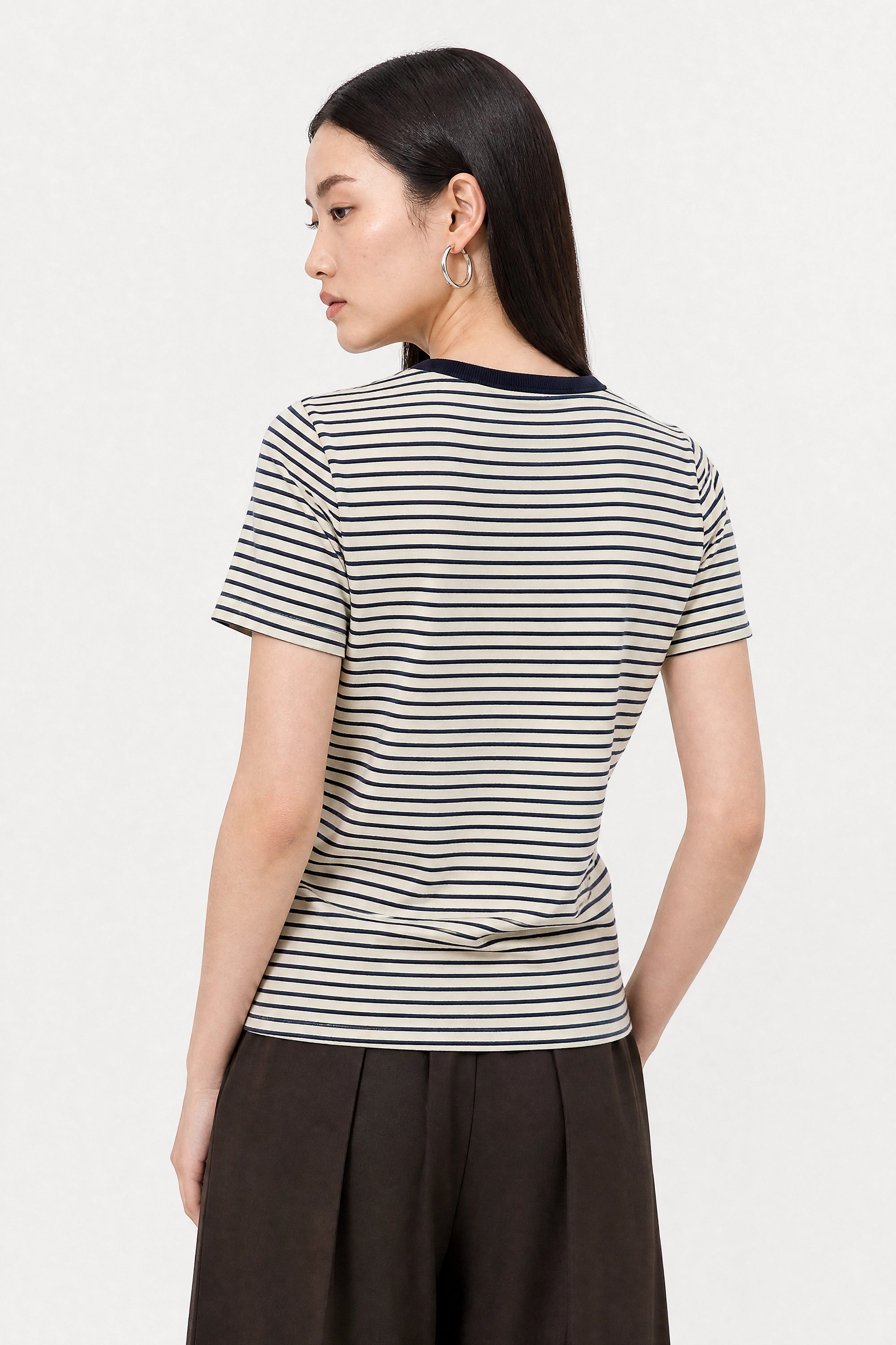 Ivory blue and navy striped contrast collar tee_3