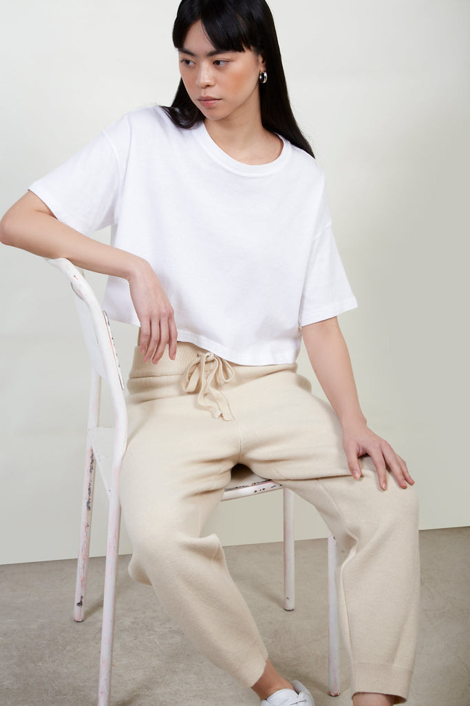 Ivory fuzzy lined thick knit tapered trousers_5