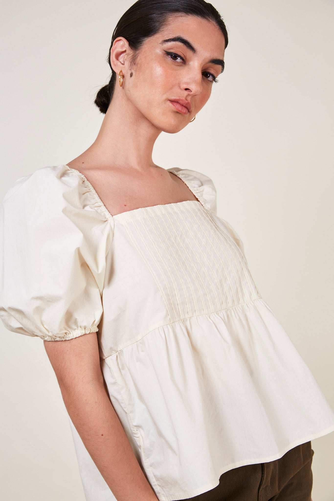 Ivory lined yoke short sleeved top_1