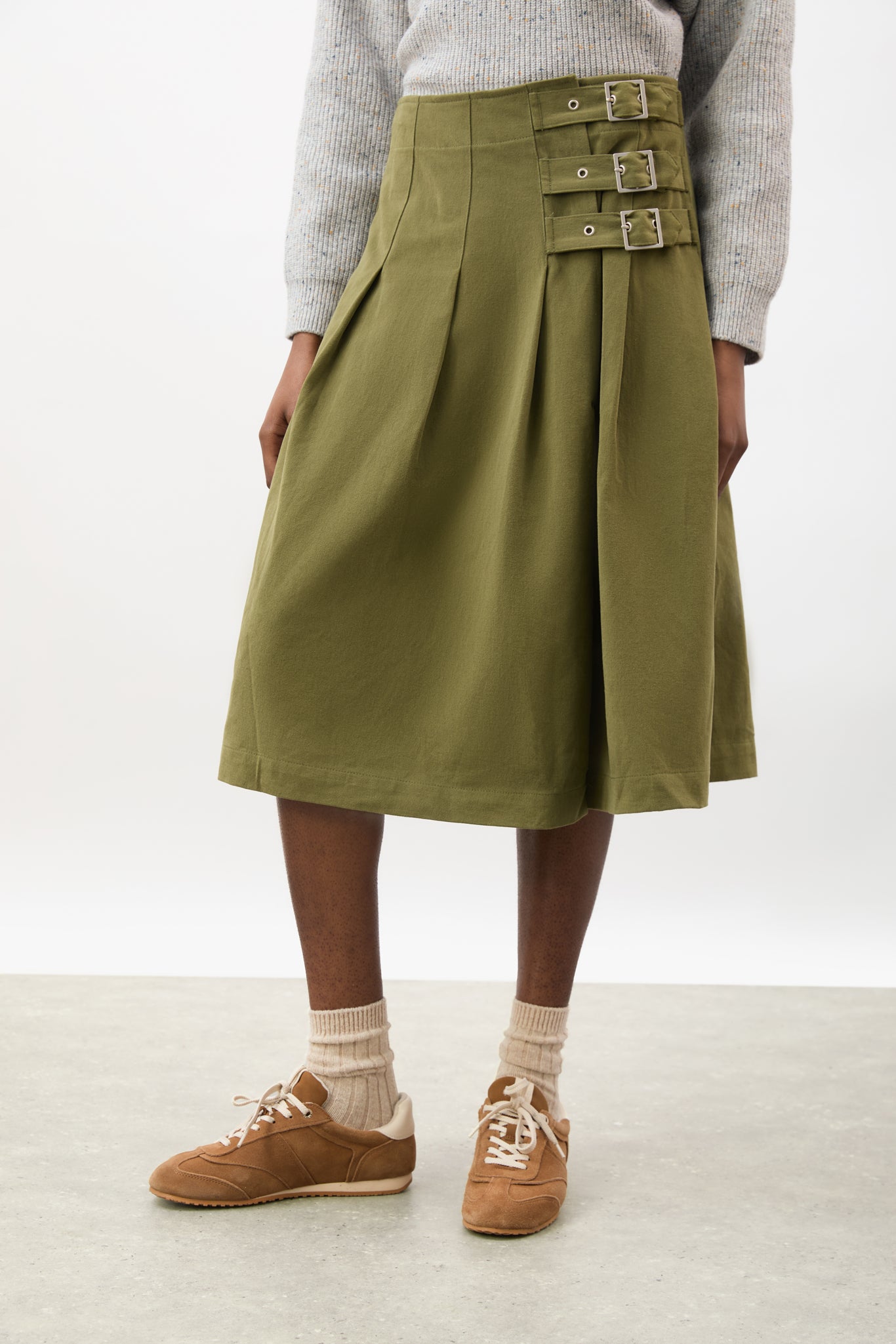 Khaki pleated triple buckle kilt midi skirt_1