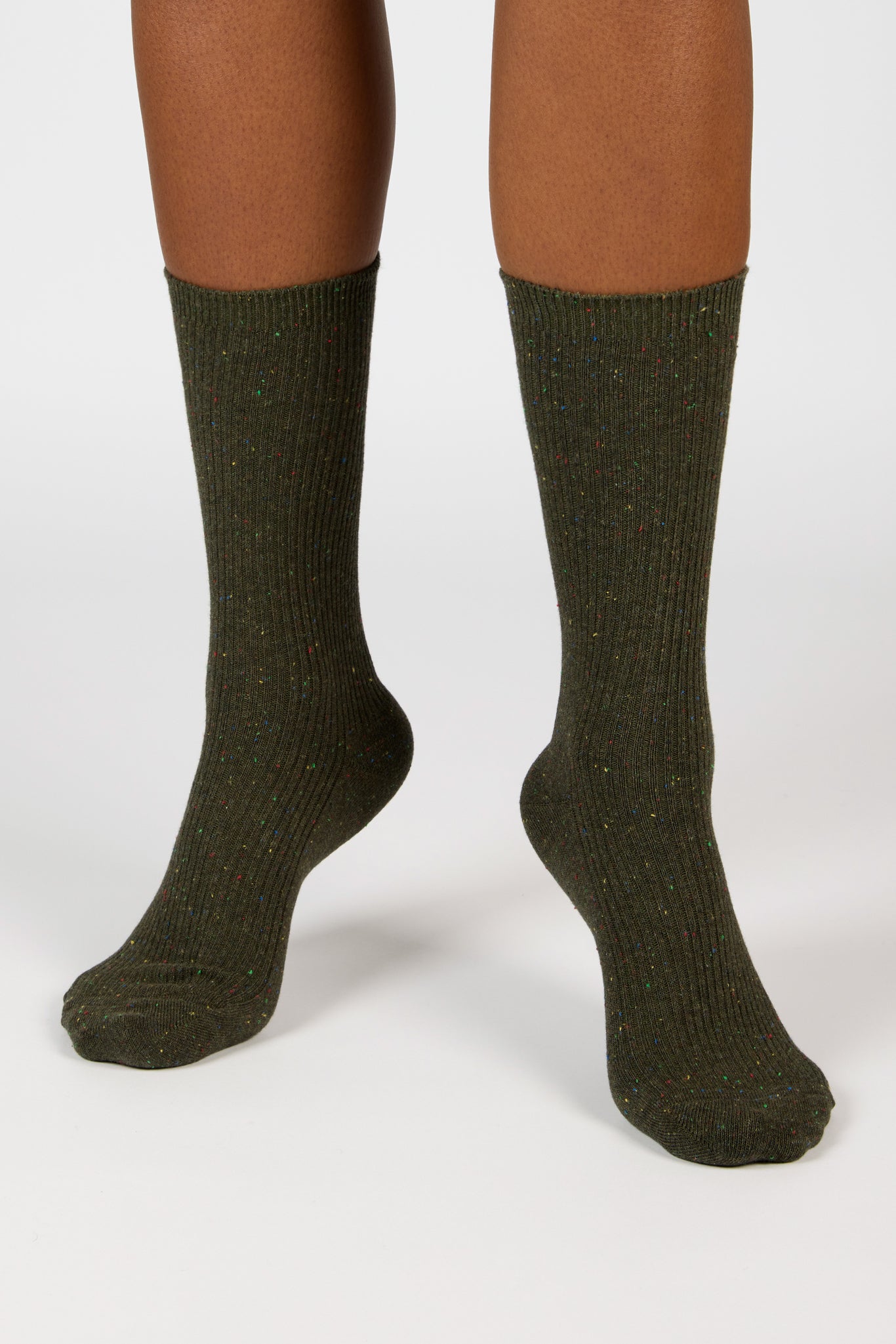 Khaki rainbow fleck ribbed socks_4