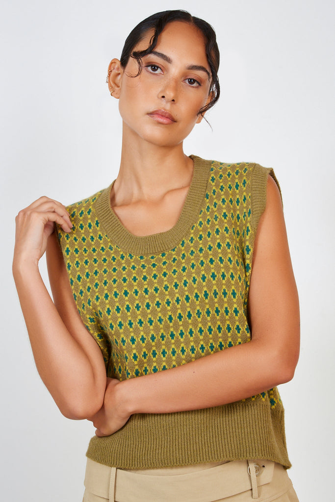 Khaki and green diamond print sweater vest_1