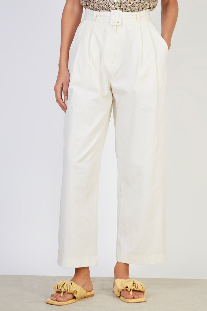 Light beige tailored belted trousers_1