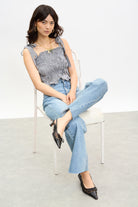 Light blue wide leg frayed hem jeans_5