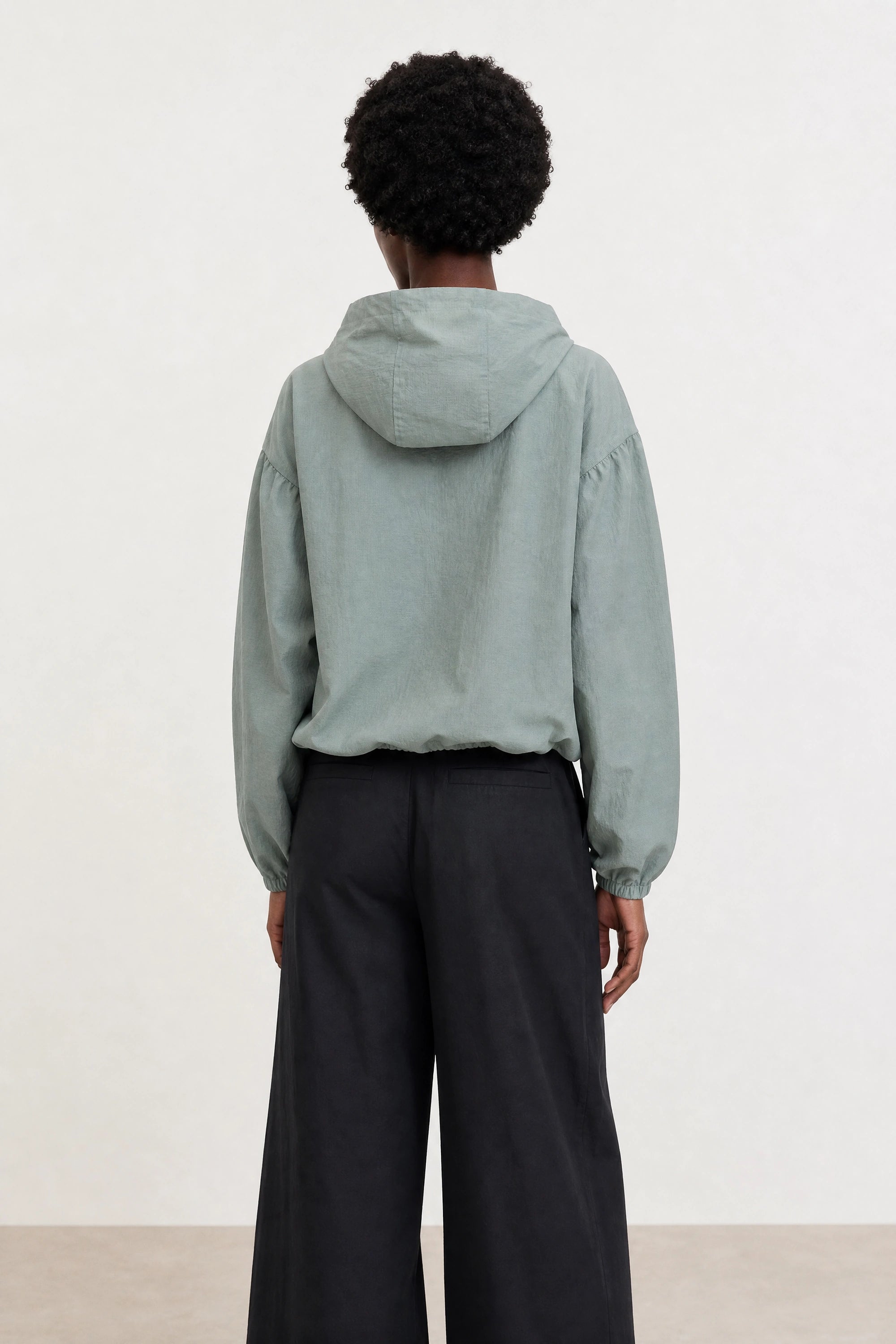 Light grey box textured hooded windbreaker_2