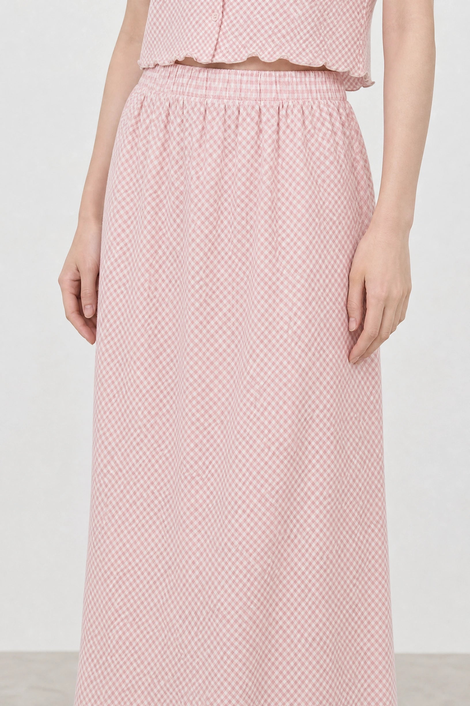 Light pink and white gingham lettuce trim pencil skirt_3