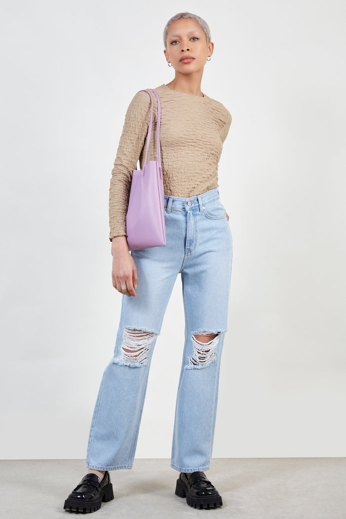 Light blue ripped knee jeans_5