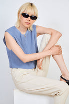 Light blue round neck zip knit vest_1