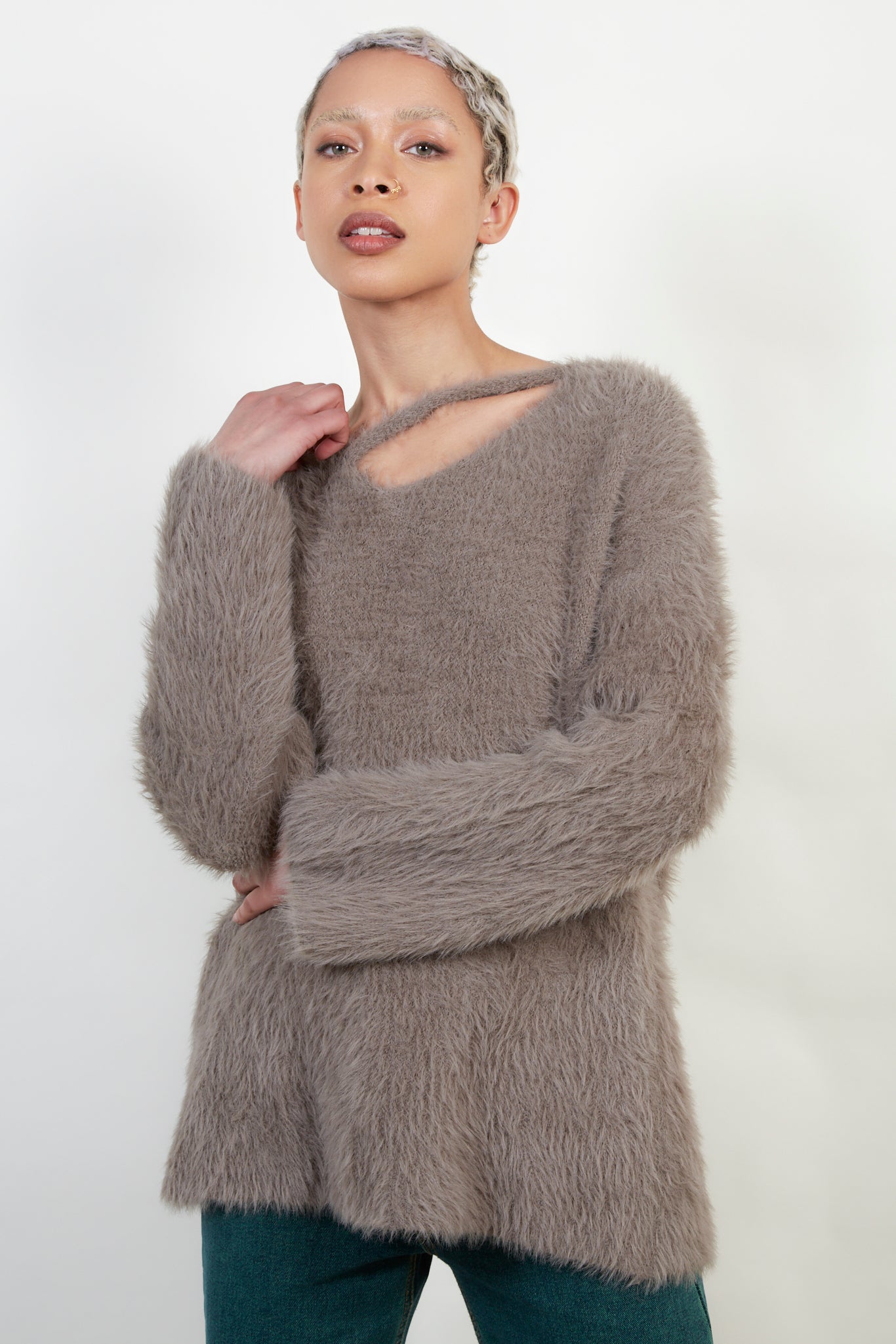 Light brown fuzzy peek neck jumper_4
