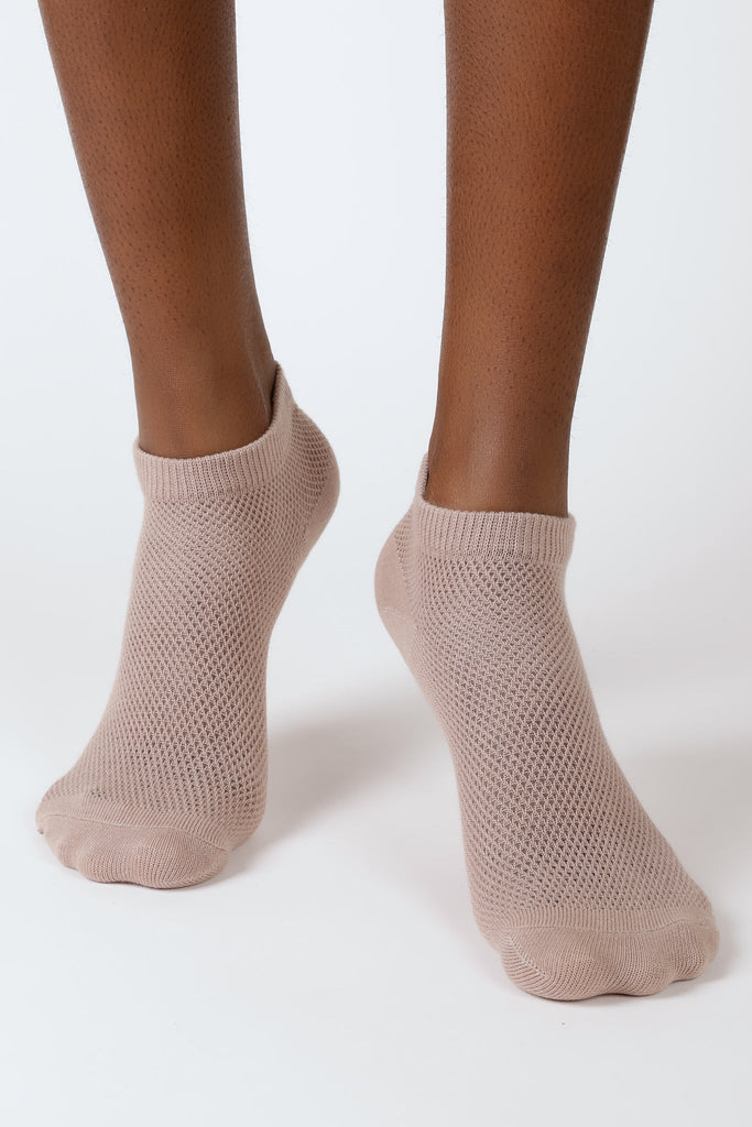 Light brown mesh ankle socks_4