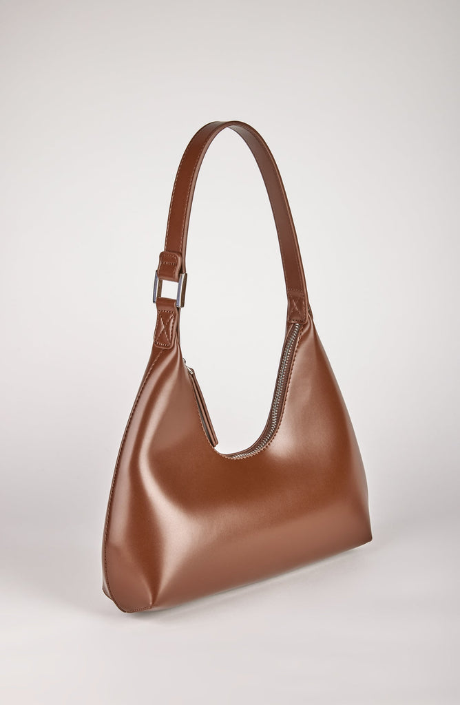 Light brown vegan leather shaped shoulder bag_2
