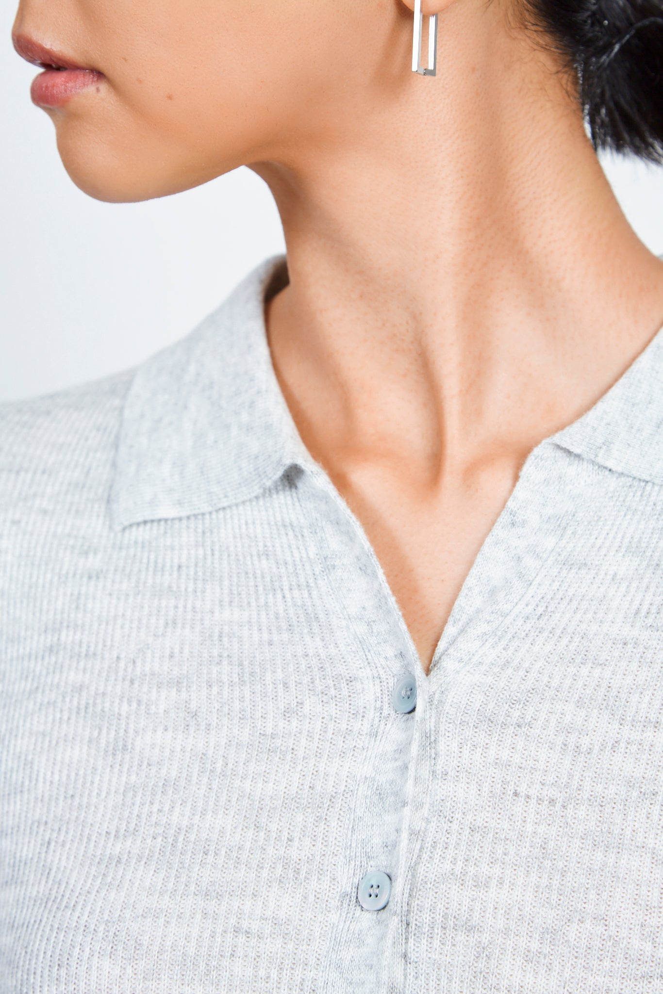 Light grey bamboo blend button front knit tee_4