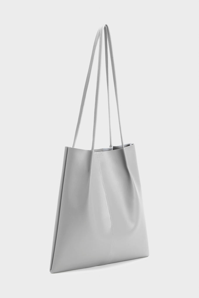 Light grey vegan leather pinched strap tote bag_1