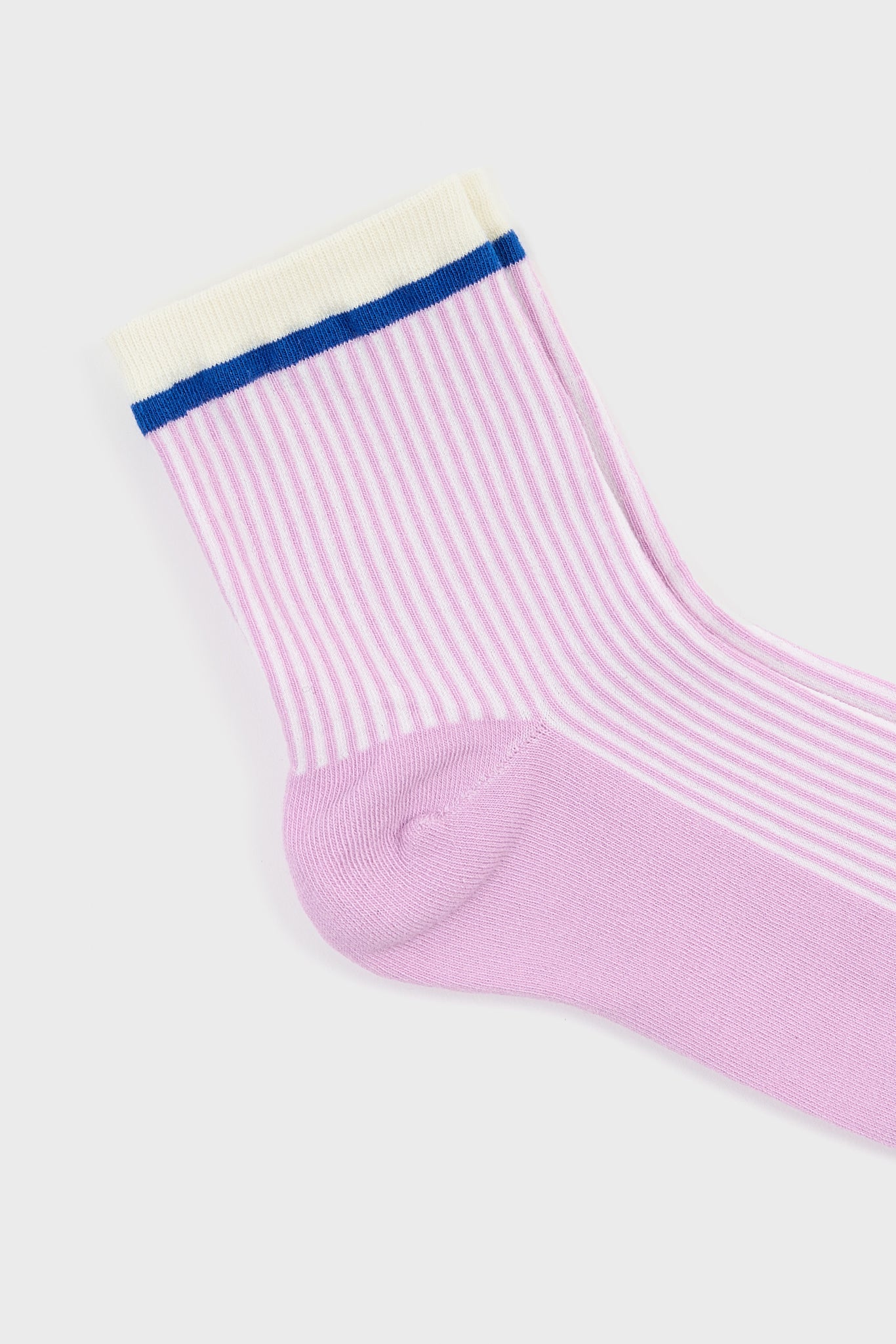 Lilac ribbed light blue trim socks_4
