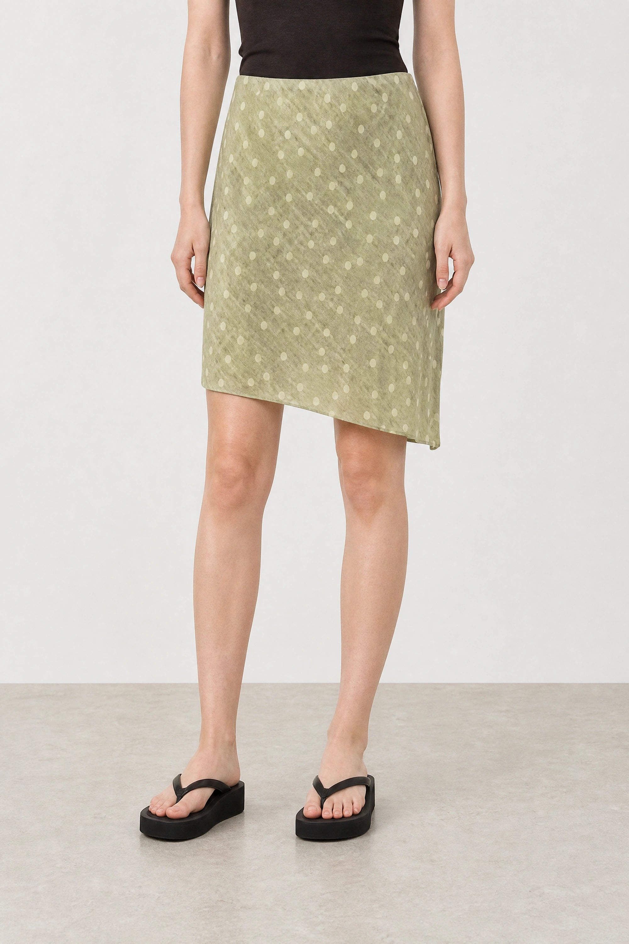 Lime green and yellow polka dot diagonal hem skirt_1