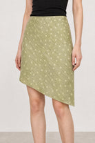 Lime green and yellow polka dot diagonal hem skirt_4