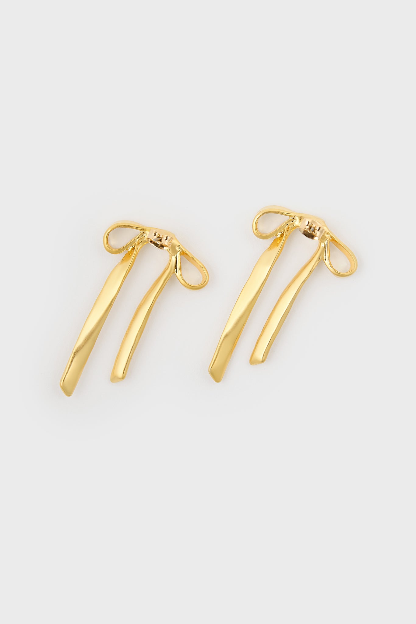 Matte gold ribbon drop earrings_2