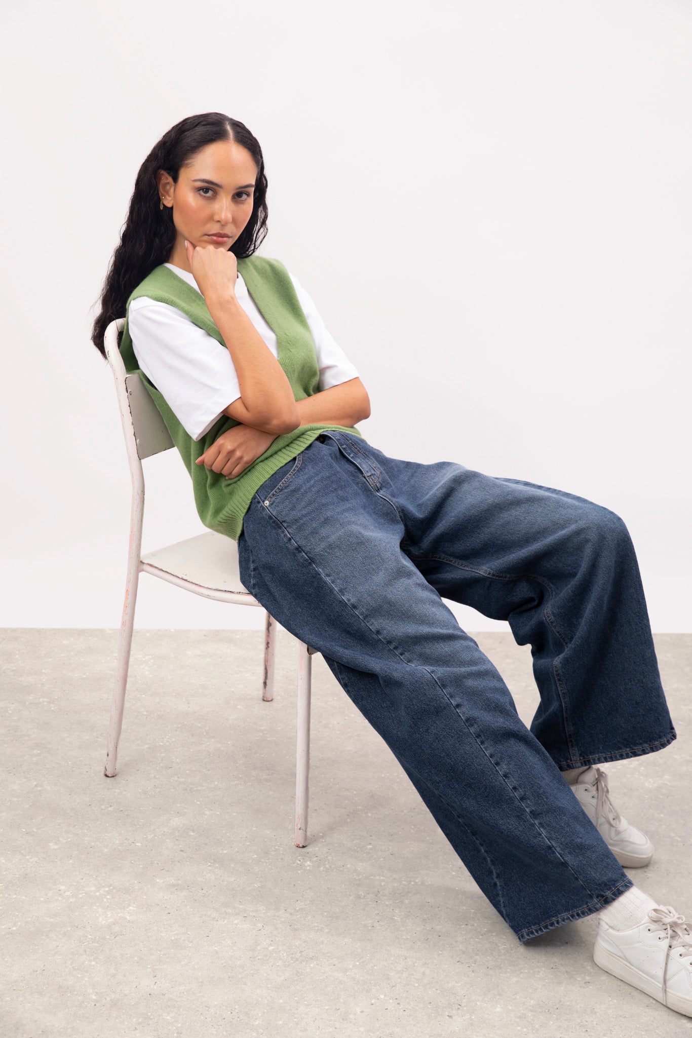 Mid blue denim adjustable waist double button balloon jeans_5