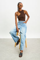Mid blue washed slouchy wide leg jeans_5
