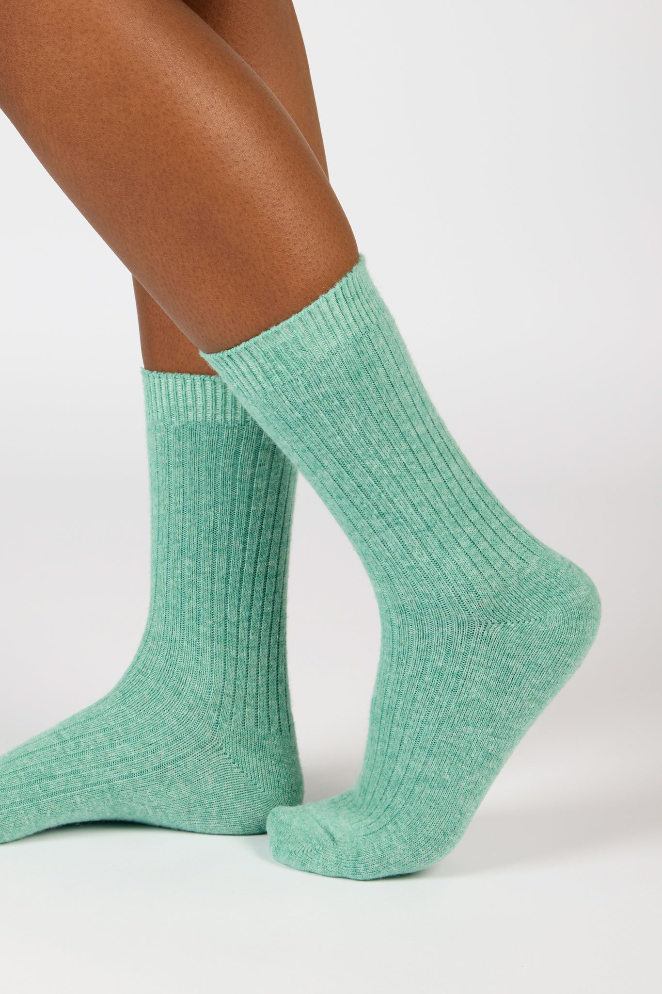 Mint ribbed cashmere wool blend socks_3
