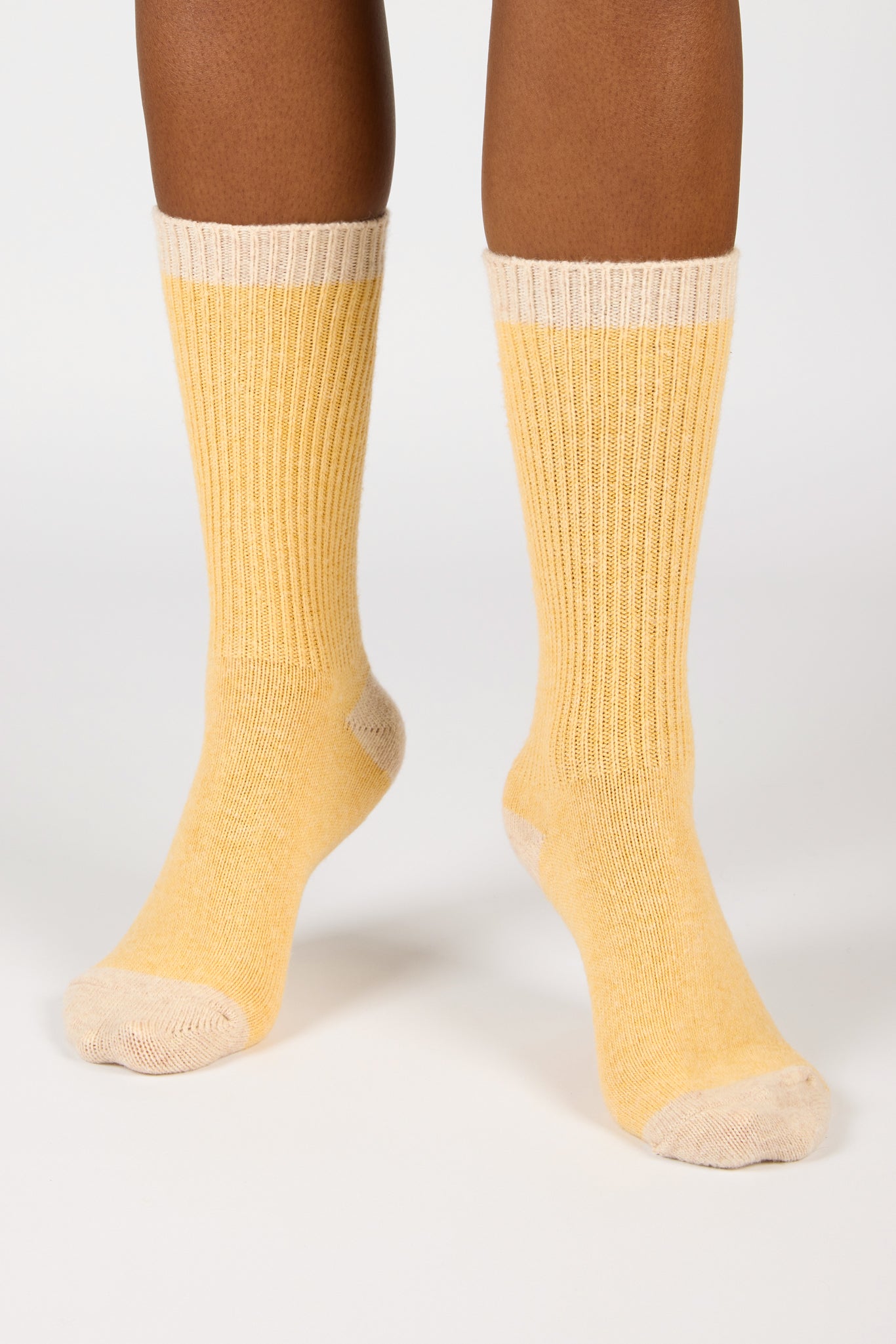 Mustard and ivory contrast trim cashmere blend socks_4