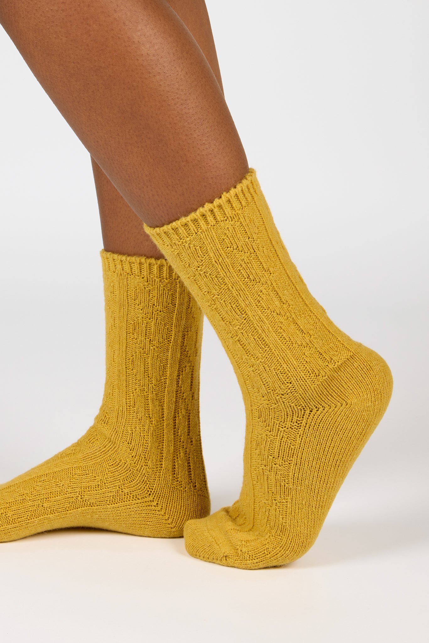 Mustard wool blend ribbed socks_3