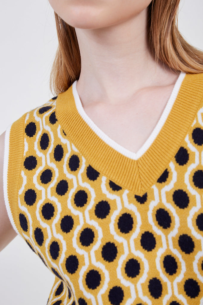 Mustard and ivory geometric circles knit vest_5