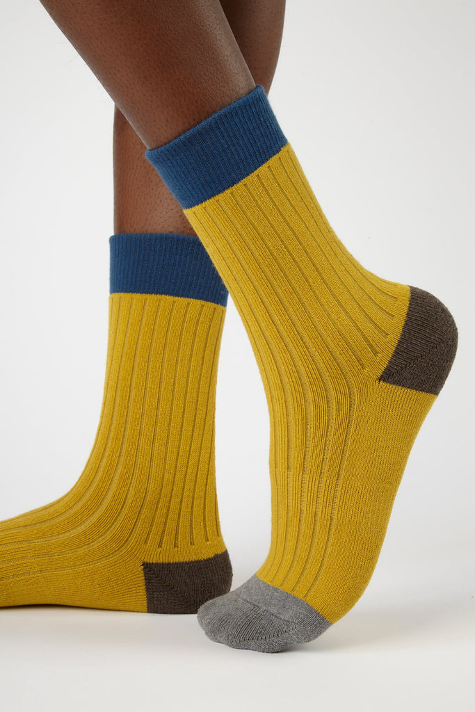 Mustard tricolour ribbed socks_3