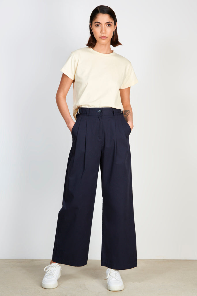 Navy blue cotton twill side cinch trousers_4