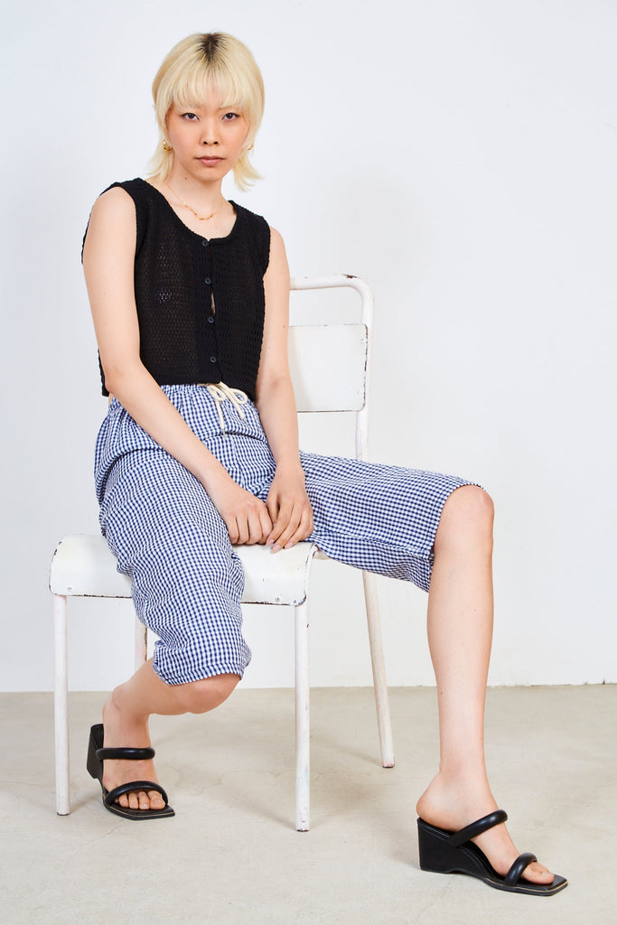 Navy and white gingham cropped trousers_4