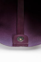 Aubergine vegan leather pinched strap tote bag_2