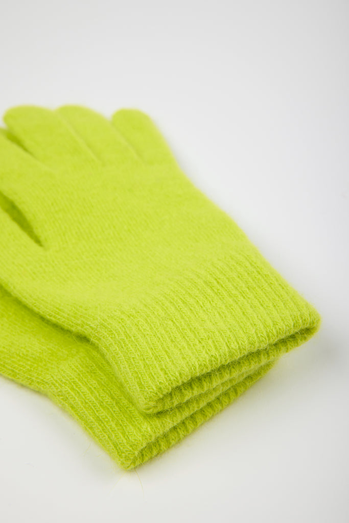 Neon green mohair gloves_3