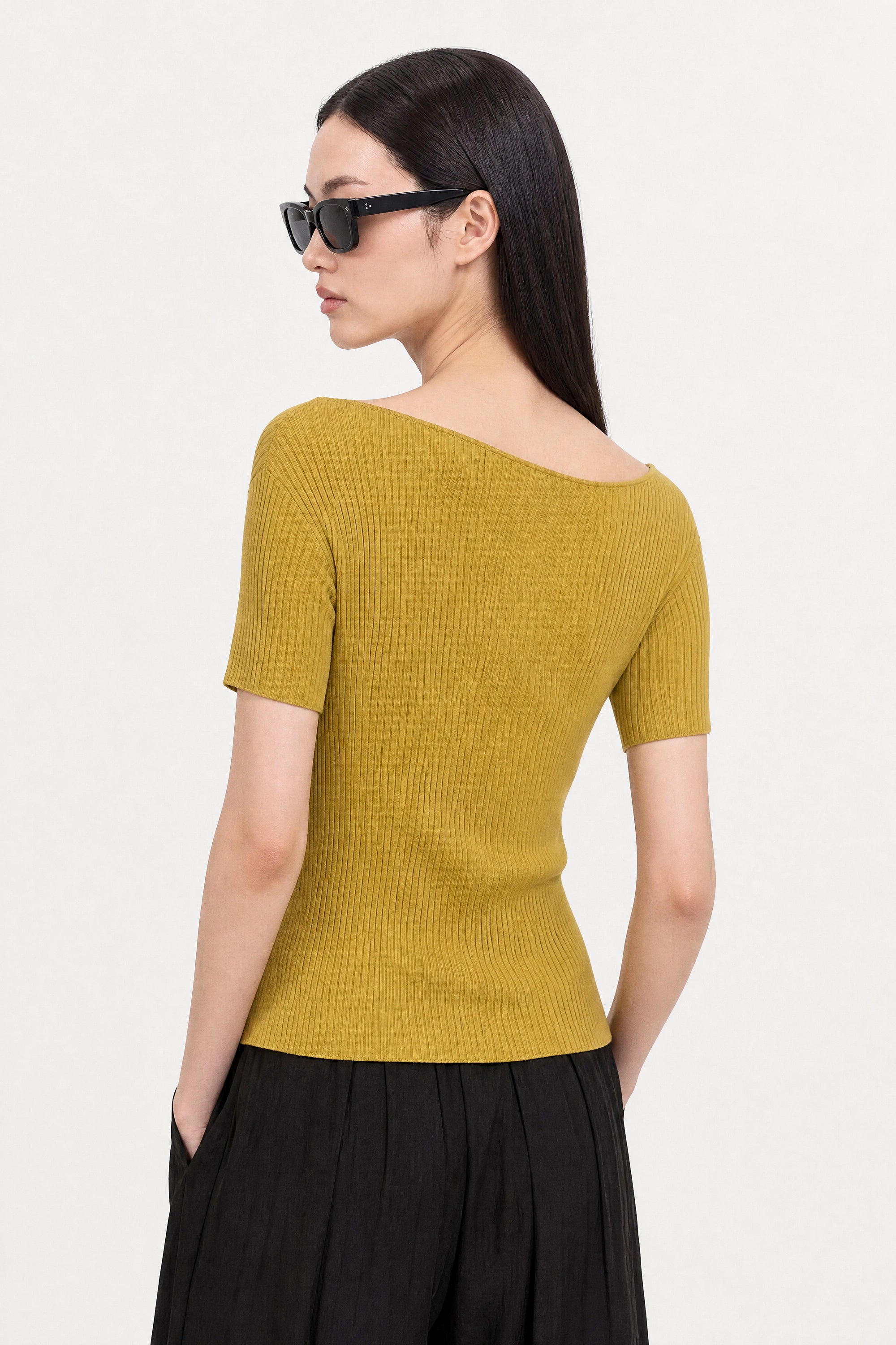 Olive green ribbed asymmetric neckline knit tee_3