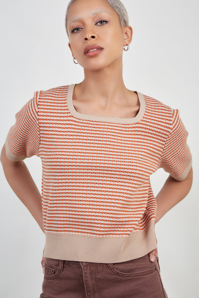 Orange and beige dots knit tee_1