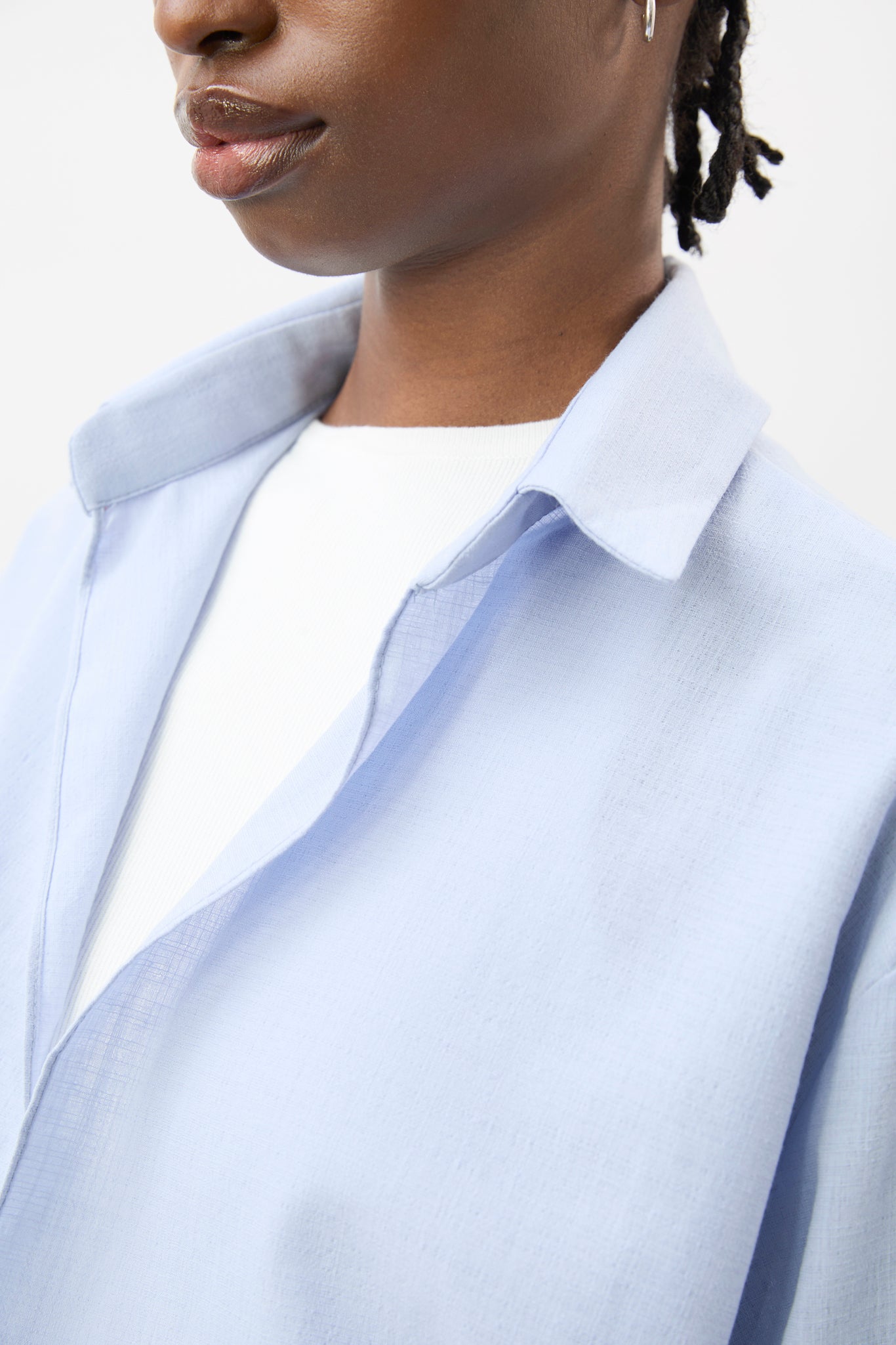 Pale blue linen plunging tie front shirt_4