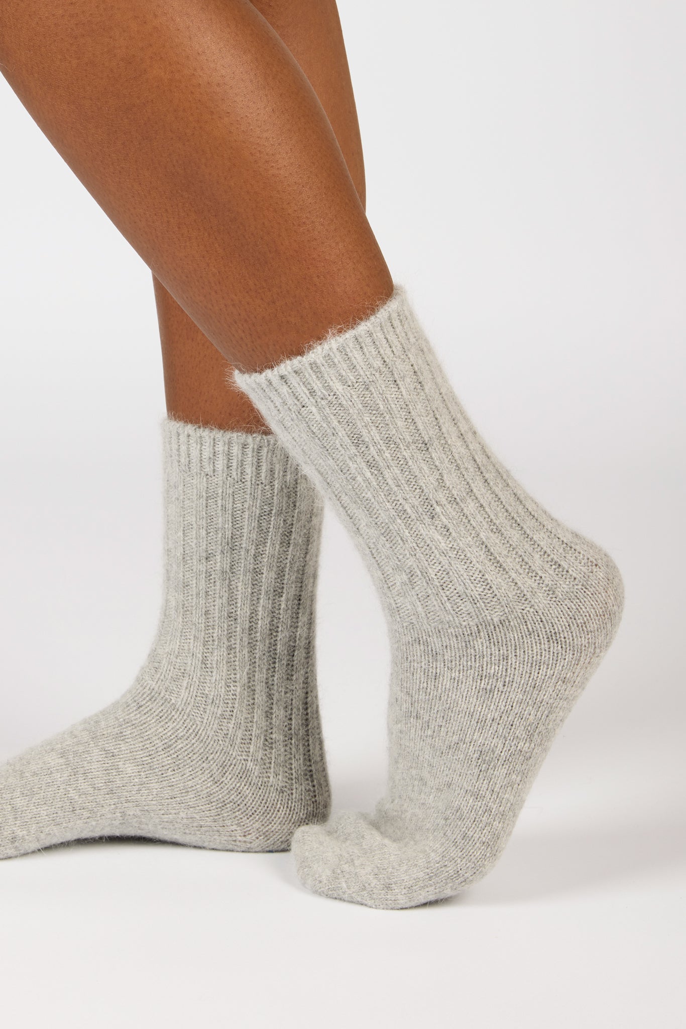 Pale grey ribbed angora long socks_1