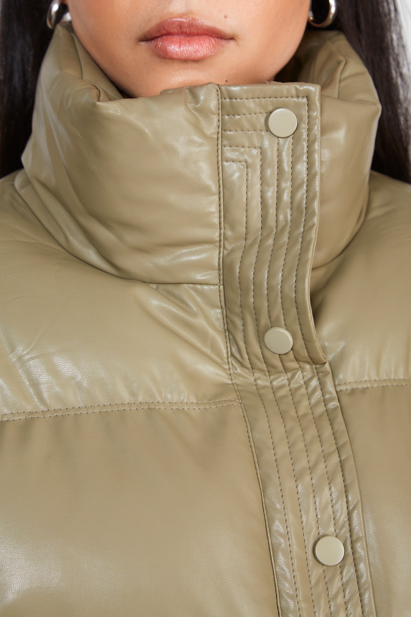 Pale khaki vegan leather puffer jacket_5