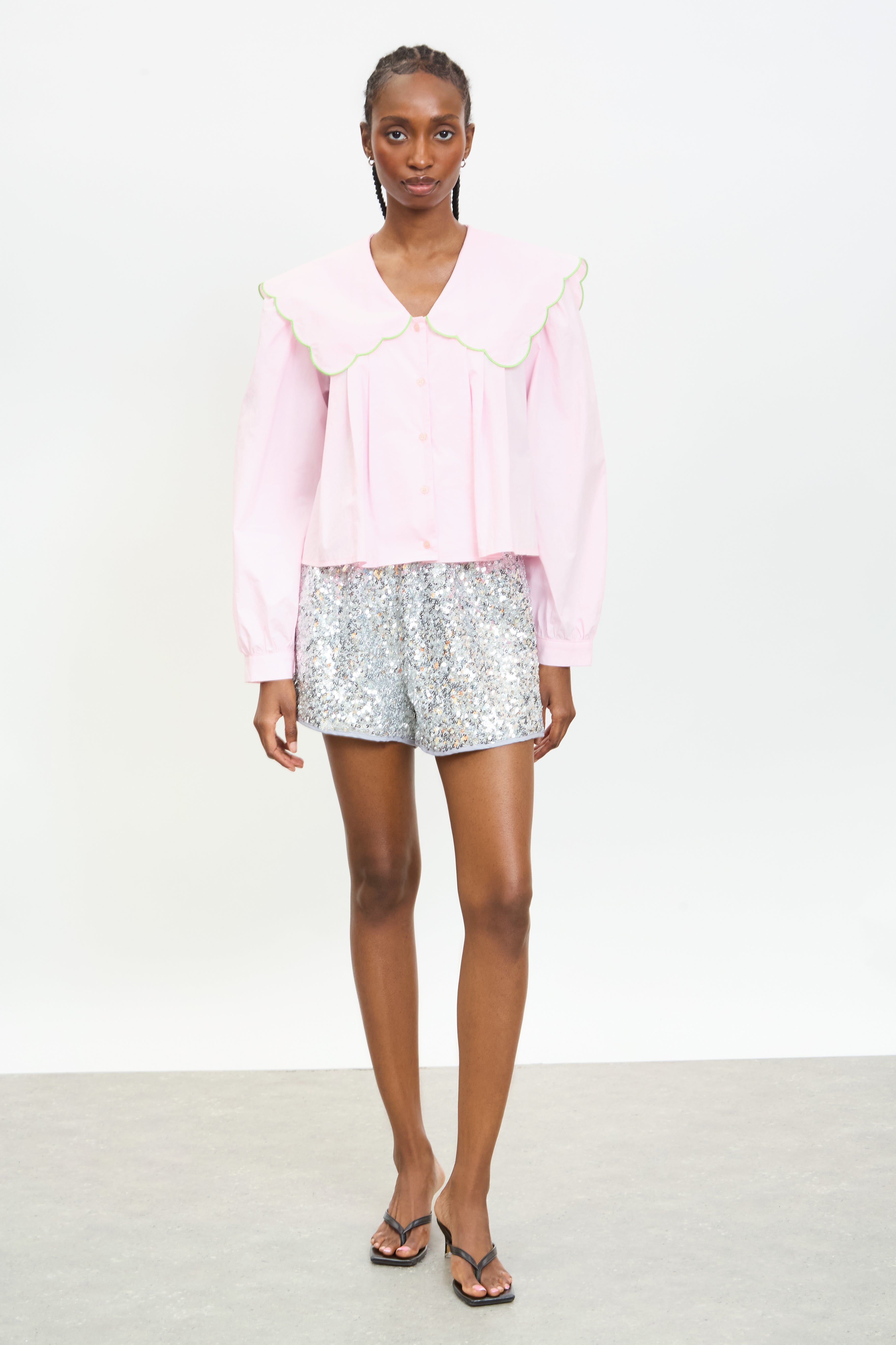 Pale pink contrast trim scalloped giant collar shirt_4