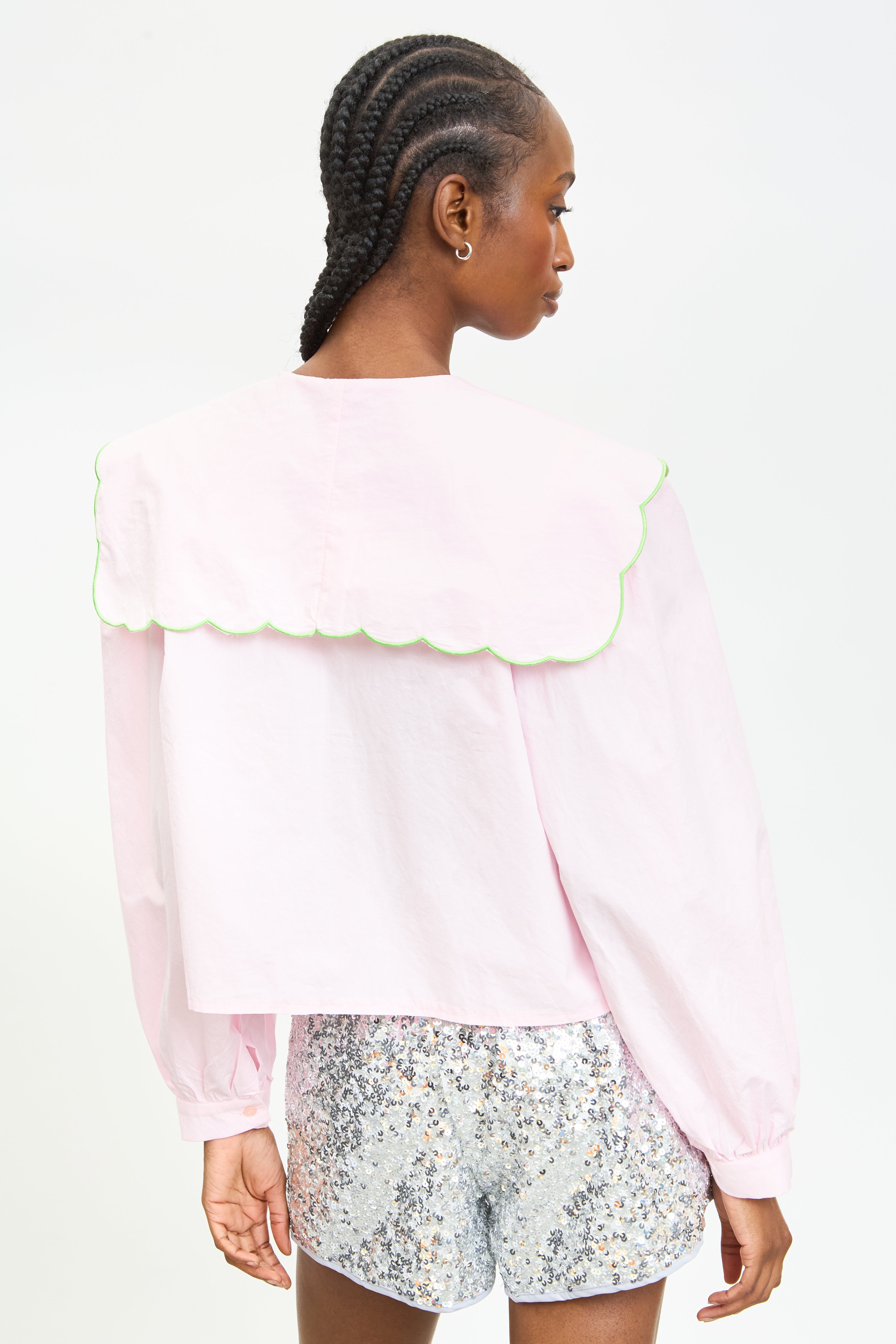 Pale pink contrast trim scalloped giant collar shirt_2