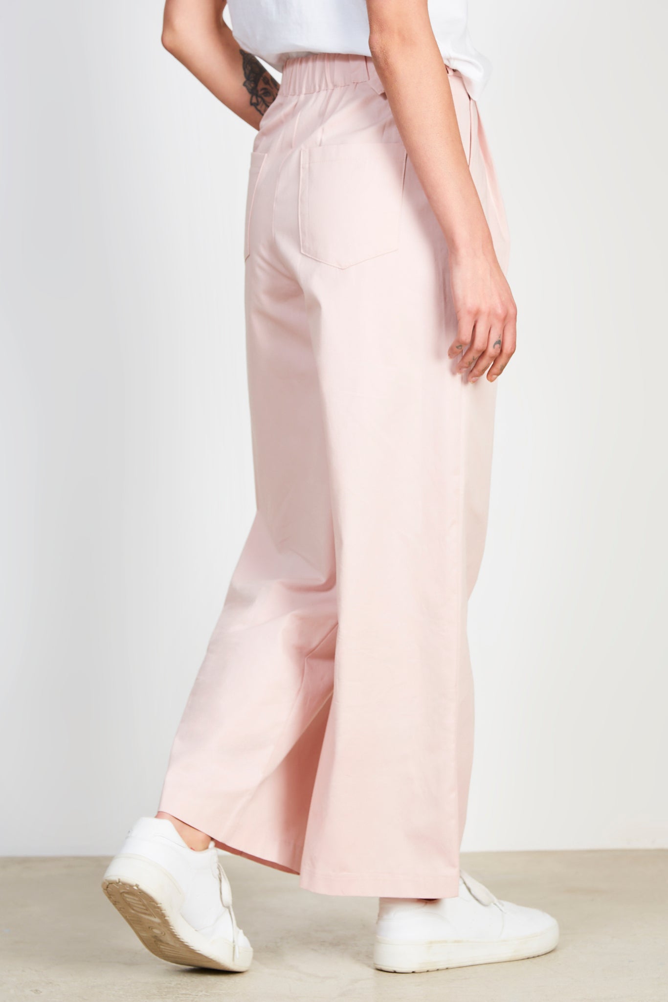 Pale pink cotton twill side cinch trousers_2